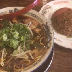 中華そば並盛＋ヤキメシ小盛：1,000円