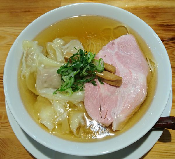 「塩煮干ワンタン中華そば」@柴崎亭 梅丘店の写真