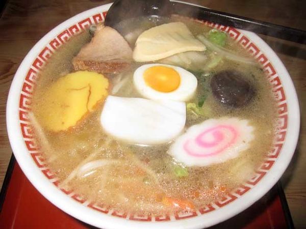 「五目中華ソバ　650円」@さかえやの写真