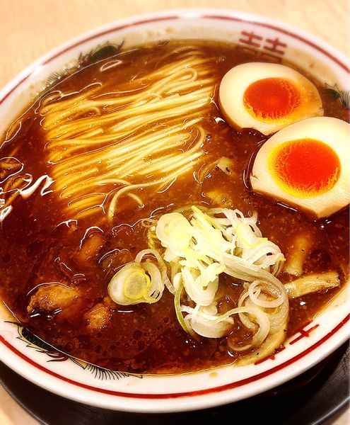 「稲庭中華そば(限定味噌.半熟味付け玉子)」@食堂 七彩の写真