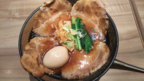 「焼豚そば+味玉 1130円」@麺屋 空海 サクラス戸塚店の写真