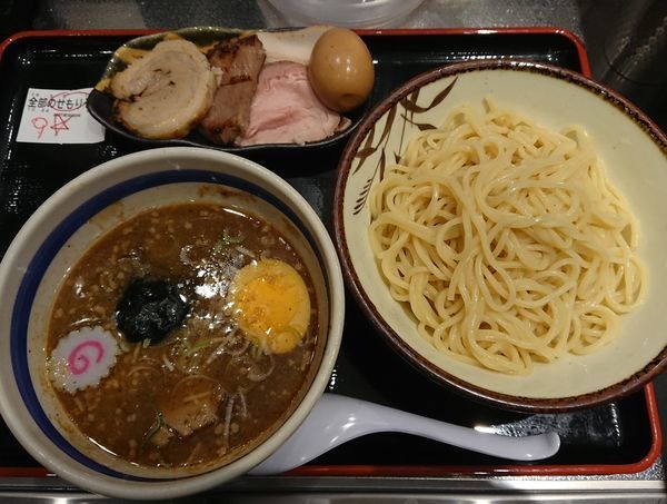 「柏幻霜ポーク全部乗せ もりそば」@松戸富田麺絆の写真