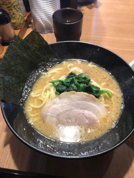 「ラーメン」@横浜家系 ラーメン銀家の写真