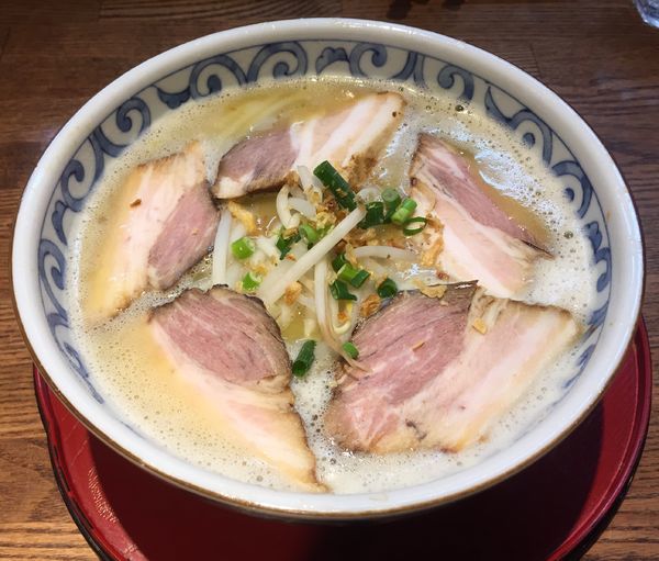 「バリバリラーメン(塩味)＋トッピングチャーシュー」@らー麺屋 バリバリジョニーの写真