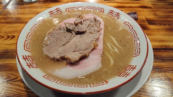 「【コラボ限定】豚めん」@柴崎亭 梅丘店の写真