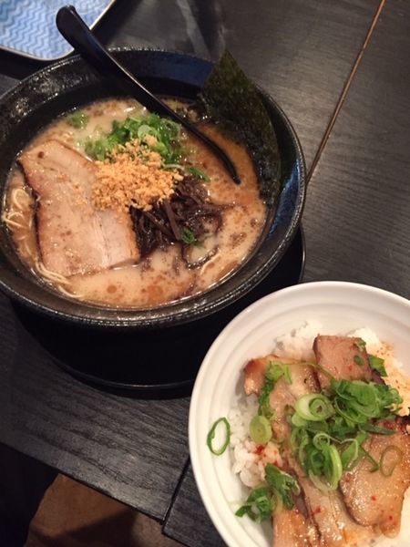 「黒・炙りチャー丼セット 通常価格750円」@博多ラーメン プラスてんの写真