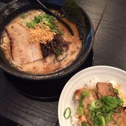 黒・炙りチャー丼セット 通常価格750円