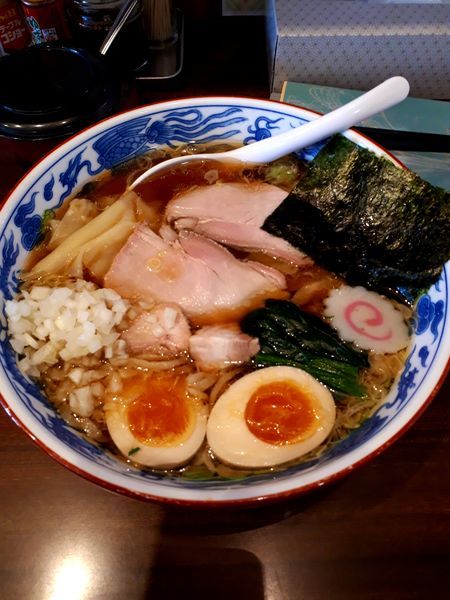 「ワンタンメン味玉入り930円」@白河手打中華 賀乃屋の写真