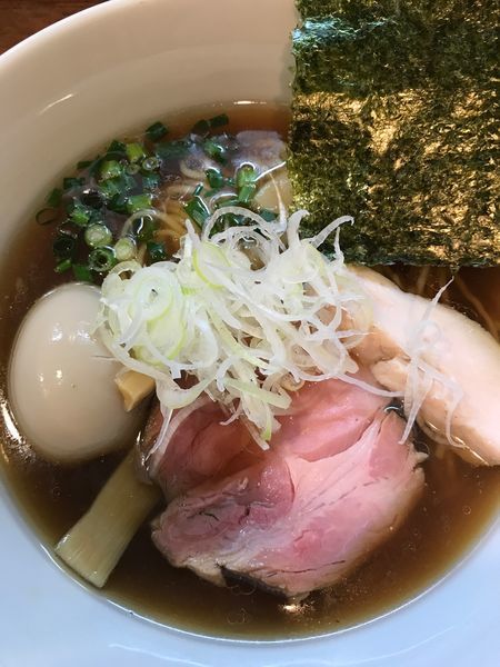 「醤油らーめん＋味玉」@Trigo(トリーゴ)の写真