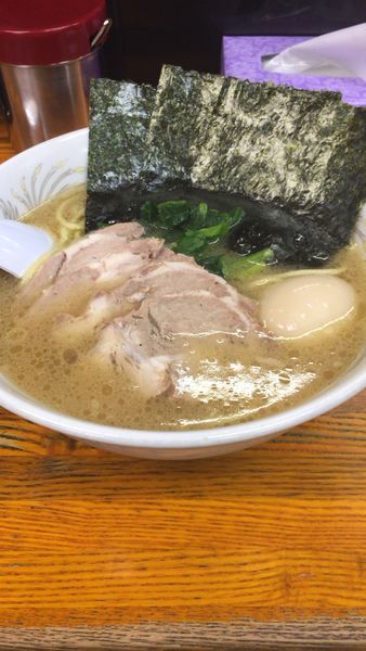 「チャーシュー味玉ラーメン」@横浜ラーメン厨房 うえむらやの写真
