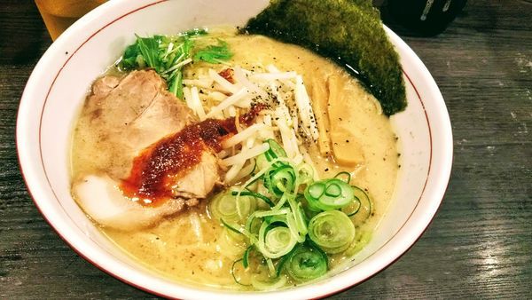 「香味徳白」@牛骨ラーメン 香味徳の写真