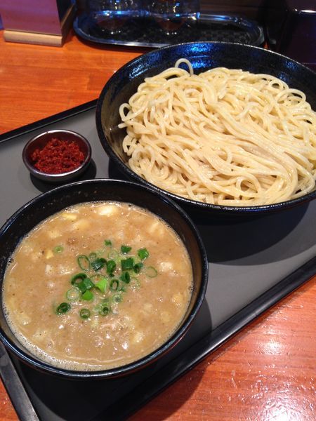 「濃厚辛つけ麺910円 中盛り100円」@中華そば 輝羅の写真