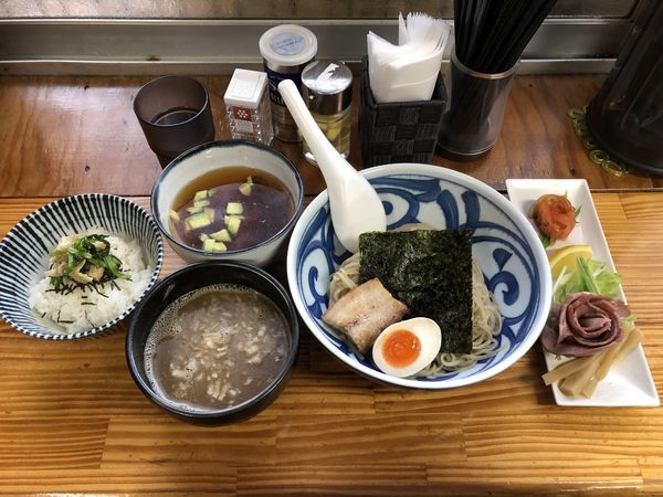 「【限定】豪華濃厚マグロつけそば【春】」@中華そば よしかわの写真