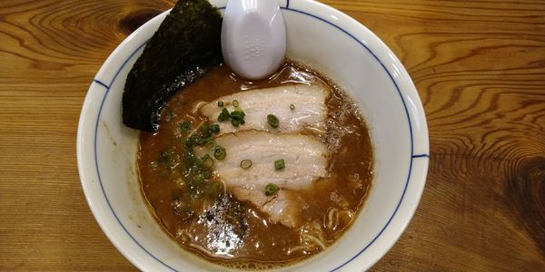 「だし節豚骨ラーメン」@別邸三く 豚骨らーめん 真真の写真