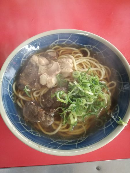 「ホルモン中華そば一ツ玉：300円」@きらくの写真