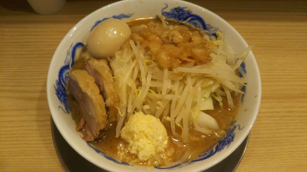 「豚玉ラーメン 並」@ジャンクガレッジ ふじみ野駅前店の写真