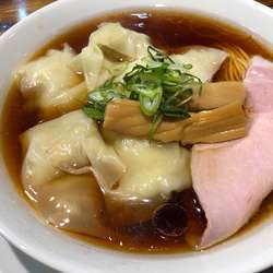 ワンタン麺