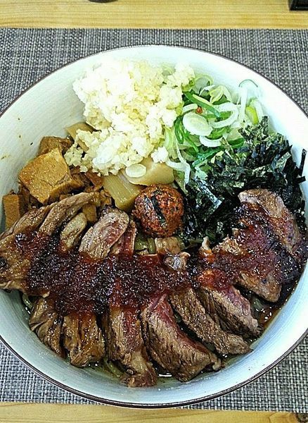 「まぜそば 850円＋ステーキ 500円」@麺屋 又兵衛の写真