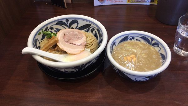 「つけ麺大盛り」@らーめんつけ麺 吉田商店 本店の写真