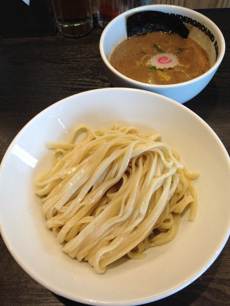 「濃厚魚介豚骨つけ麺850円」@UNDERGROUND RAMEN 川越仲町の写真