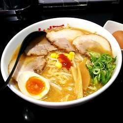 濃厚みそ肉そば