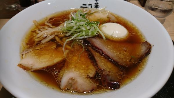 「中華そば豪華盛り」@極上中華そば 福味 東京駅KITTE店の写真