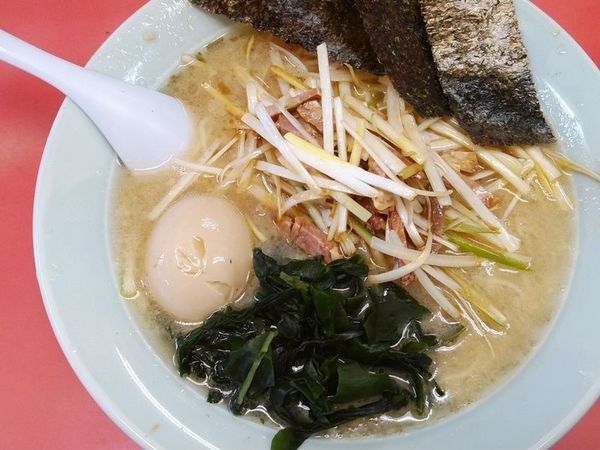 「ネギラーメン＋うま玉子」@ラーメン関口の写真