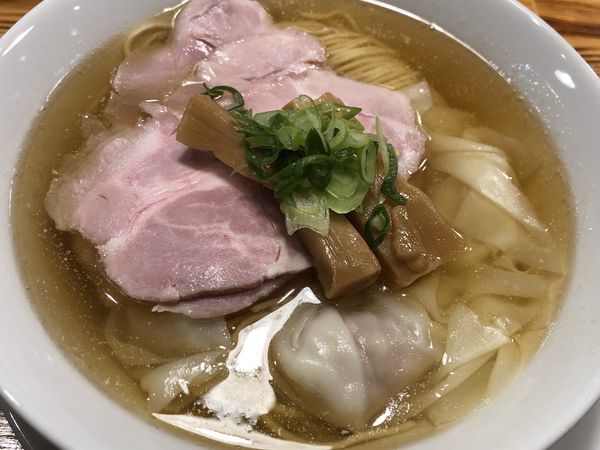 「特製ワンタン塩煮干そば」@柴崎亭 梅丘店の写真