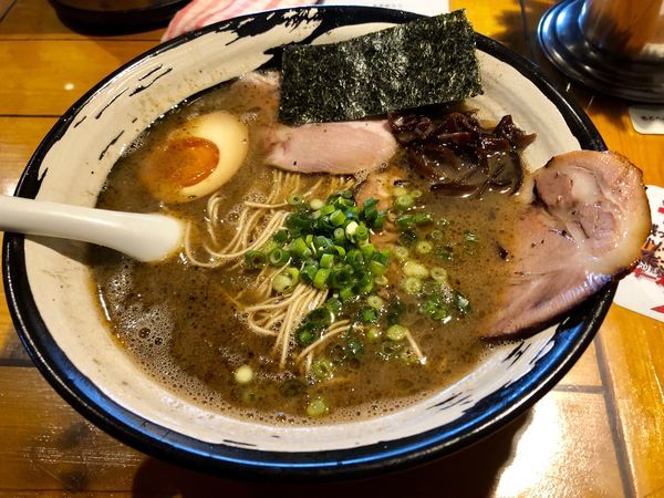 「黒長浜ラーメン¥700」@博多長浜らーめん よかとの写真