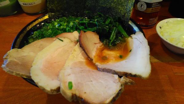 「チャーシュー麺　+　色々」@末廣家の写真