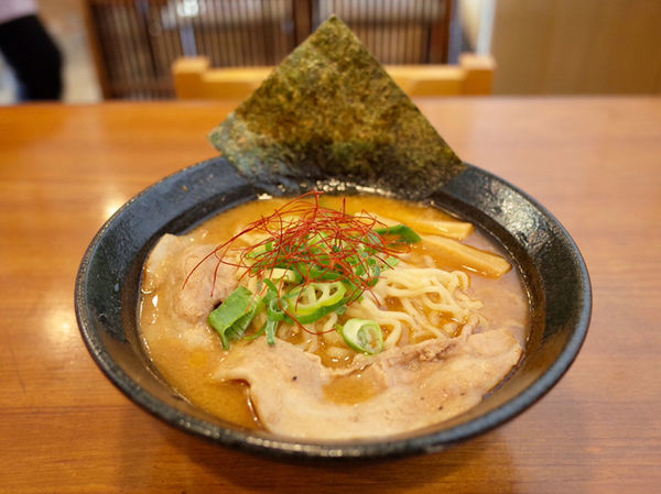 「札幌芳醇 炙り じゃが白湯 味噌…880円」@in EZO 本店の写真
