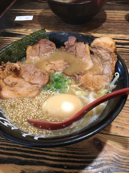 「チャーシュー麺 味玉 高菜」@ら〜めん村田屋の写真
