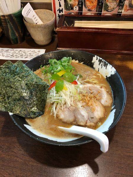 「札幌赤味噌ラーメン」@北海豚骨麺屋 銀鈴の写真