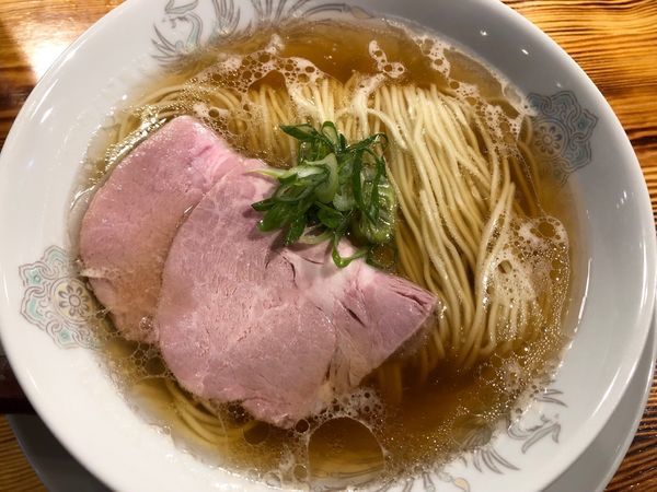 「限定 濃厚清湯の豚そば800円 TKG 200円」@柴崎亭 梅丘店の写真