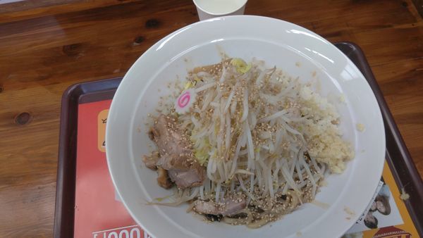 「まぜそば780円野菜マシ」@ラーメン 大高山 龍ヶ崎牛久店の写真