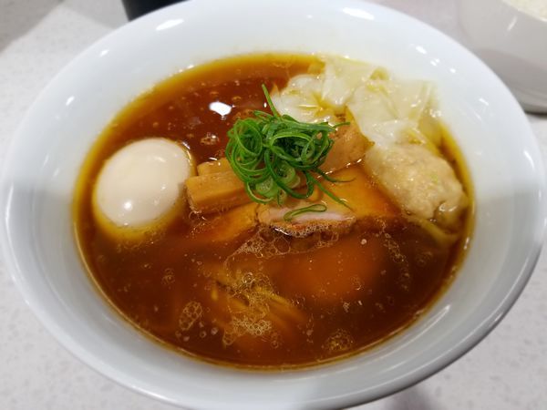 「特製醤油ラーメン」@ラーメン星印の写真