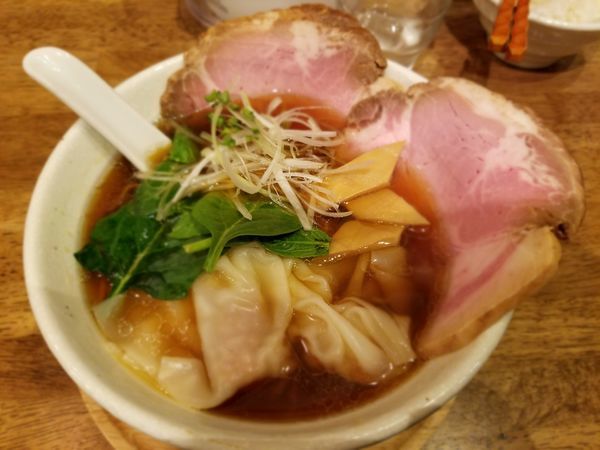 「特わんたんちゃーしゅー」@らーめんshigetomiの写真