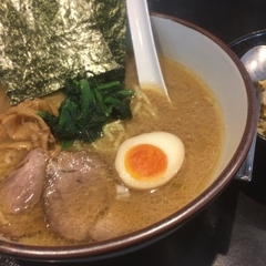 横濱家 日野店の画像