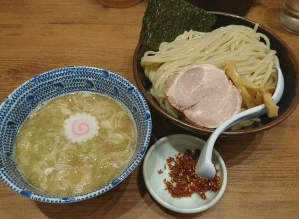 「赤辛つけめん」@舎鈴 ビーンズ武蔵浦和店の写真