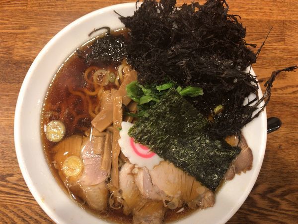 「生姜醤油ラーメン730円+黒ばらのり(ﾗｰﾊﾞｽ無料)」@新潟長岡らーめん みずさわ 東川口店の写真