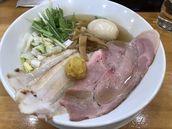 「虜柚子中華そば（柚子）＋玉子」@自家製中華そば 麺の虜の写真