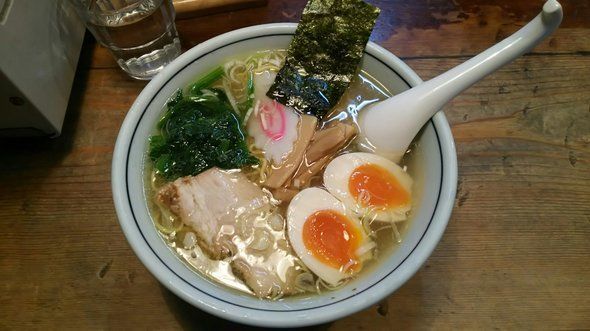 「塩そば味玉入り800円」@函館らーめん 船見坂の写真