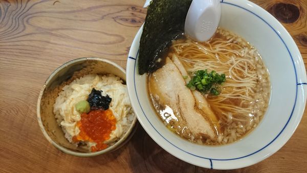 「限定中華そばと湯葉飯セット 1000円」@別邸三く 豚骨らーめん 真真の写真
