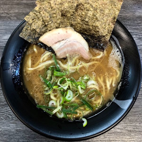「ラーメン 並 (680円) 海苔増し3枚 (50円)」@博多無邪気の写真