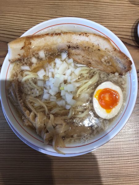 「背脂中華そば」@新潟発祥 なおじ 足立六町店の写真