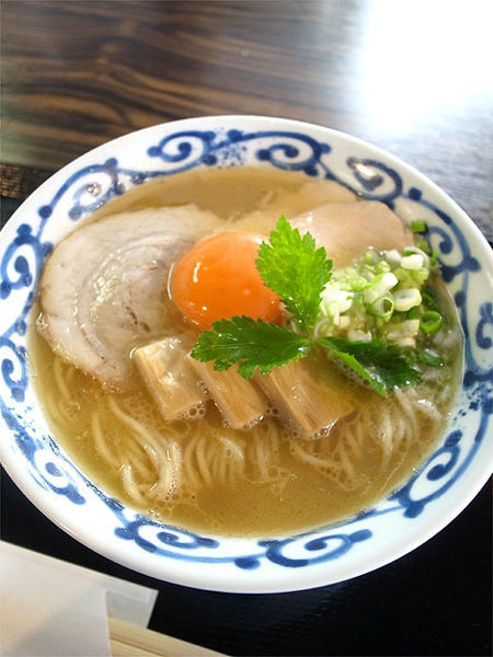 「鶏醤油白湯そば…780円」@桜木製麺所の写真