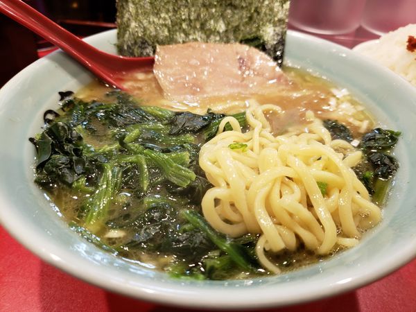 「ほうれん草(並)アブラ多め」@横浜家系ラーメン 志田家 蒲田店の写真