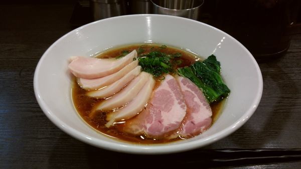 「チャーシュー芳醇鶏しょうゆ」@麺や 福はらの写真