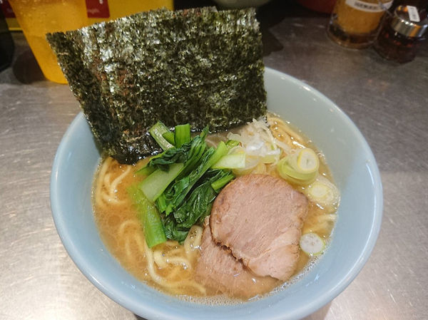 「ラーメン 並」@とんこつラーメン 藤参の写真