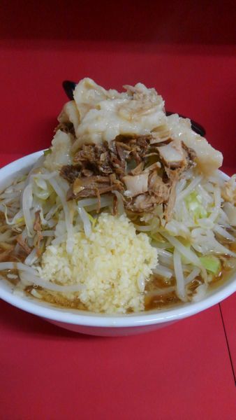 「小らーめん(ﾆﾝﾆｸﾔｻｲｱﾌﾞﾗ…🎵)」@ラーメン二郎 茨城守谷店の写真